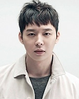 박유천