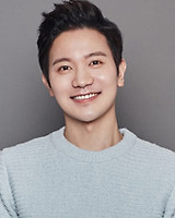김정근