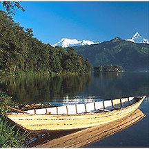 네팔 폐와 호수 관광지 이미지